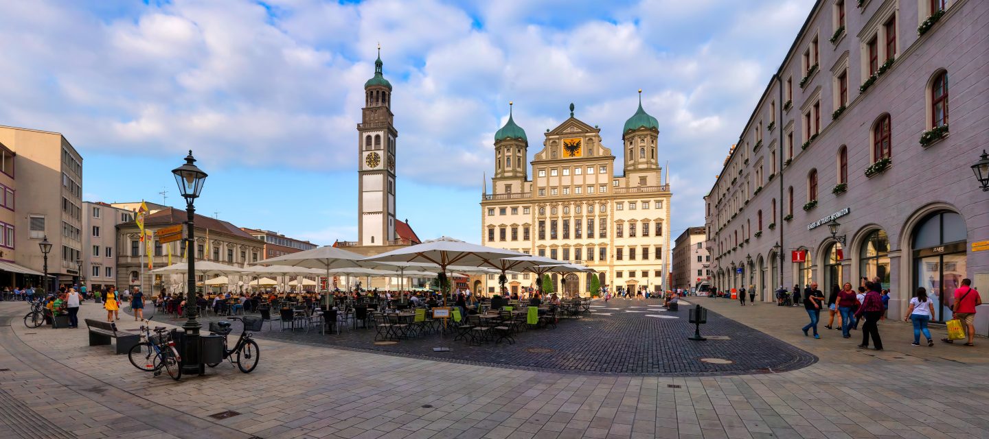 Augsburg Rathausplatz Shutterstock 1529066093 1